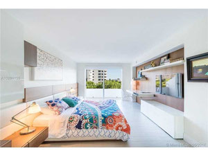 شقق في الولايات المتحدة الأمريكية ، فلوريدا ، كي بيسكاين — ابحث عن عقار قيد الإنشاء أو عقار معاد بيعه مباشرة من المطورين والملاك GEOLN.COM. صورة فوتوغرافية 9