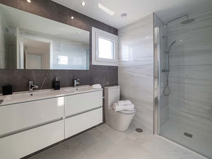 Apartment 2 bedrooms 72 m² in Punta Prima, Spain — Find off-plan property or real estate resale directly from developers and owners GEOLN.COM. Photo 11