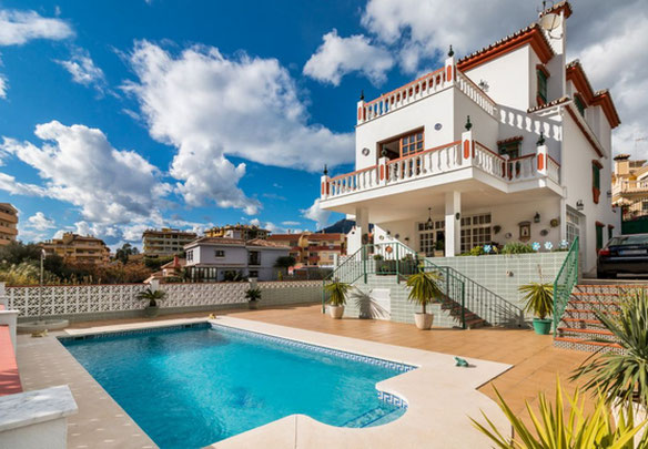 Villa 5 bedrooms 300 m² in El Vicario, Spain