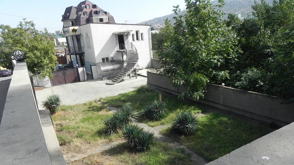 10 кімнатна готель в Ортачале. Нерухомість в Тбілісі без посередників — Пошуковик нерухомості від забудовників і власників GEOLN.COM. Фото 1