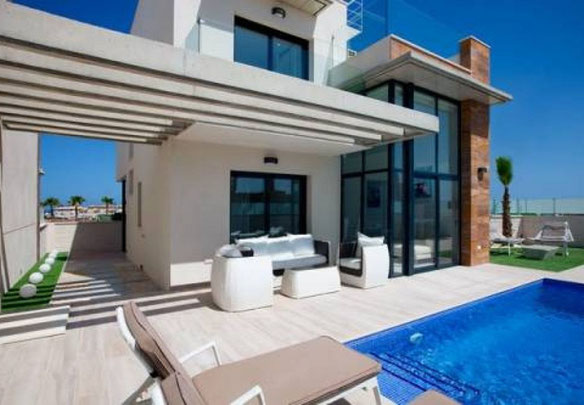 Villa in a big city, by the sea in Spain, Valencia, Alicante