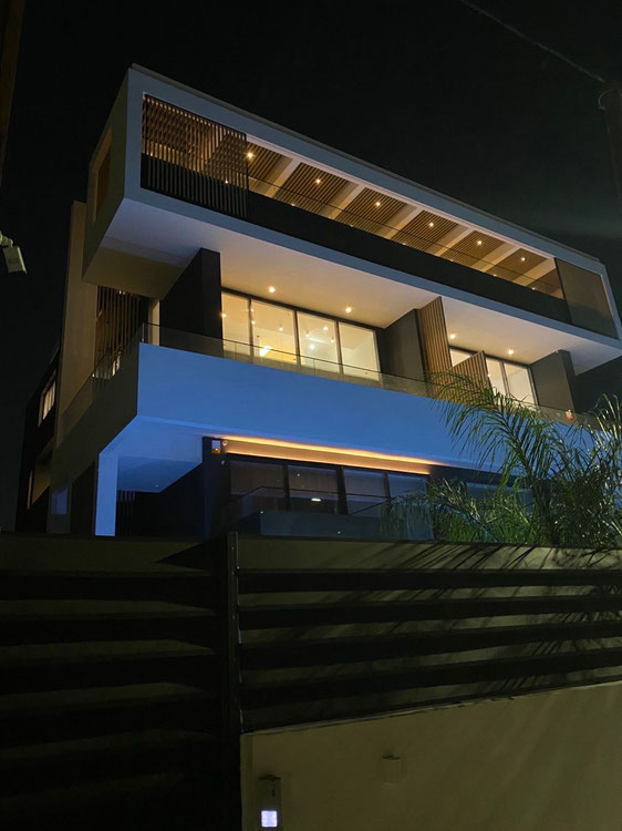 Вілла в Афінах — Пошуковик нерухомості від забудовників і власників GEOLN.COM. Фото 1