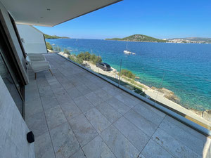 NOWA LUKSUSOWA WILLA W PIERWSZYM RZĘDZIE DO MORZA — Wyszukiwarka nieruchomości od deweloperów i właścicieli GEOLN.COM. Zdjęcie 26