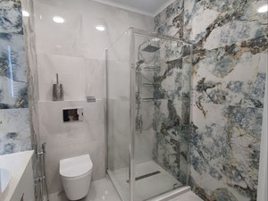 For sale is a spacious bright 1+1 apartment with a separate dressing room. — Find off-plan property or real estate resale directly from developers and owners GEOLN.COM. Photo 3