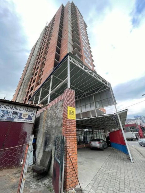 Black frame on Bagrationi — Find off-plan property or real estate resale directly from developers and owners GEOLN.COM. Photo 1