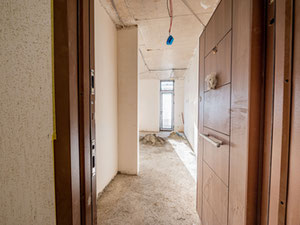 阳光明媚的一室公寓位于一栋带暖气和游泳池的大楼内 — 来自开发商和业主的房地产搜索引擎 GEOLN.COM. 照片 9