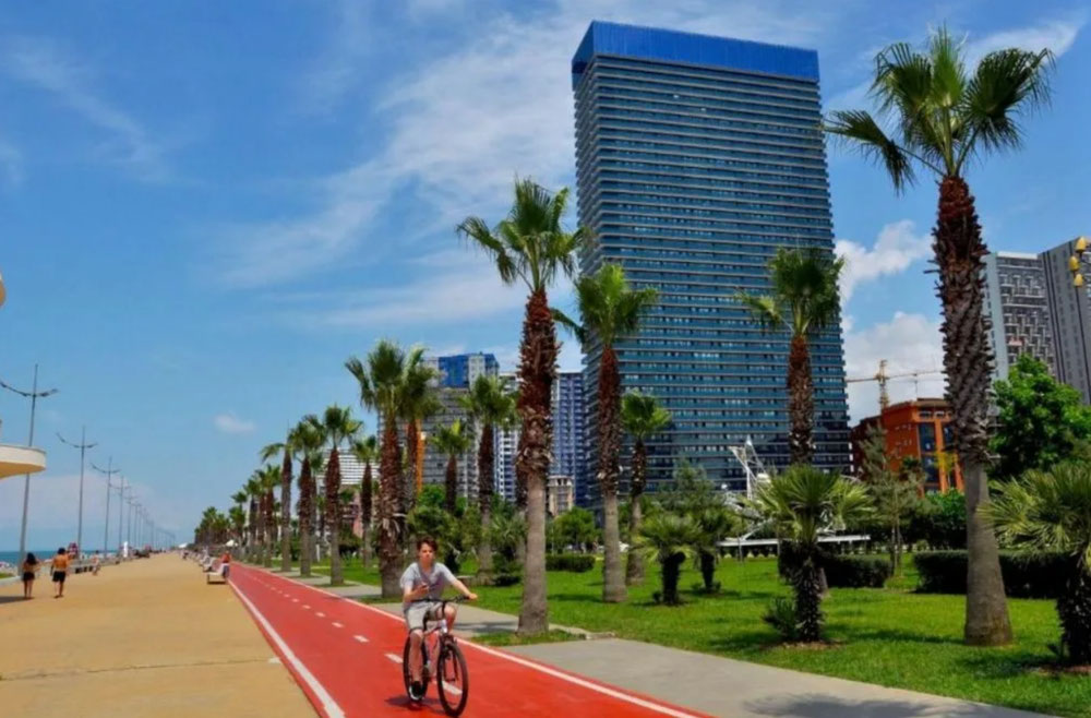 出售位于谢里夫·欣什亚什维利街的公寓 — 来自开发商和业主的房地产搜索引擎 GEOLN.COM. 照片 1