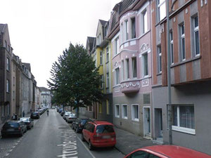 Mehrfamilienhaus in Deutschland, Nordrhein-Westfalen, Duisburg — Immobilien-Suchservice von Bauträgern und Eigentümern GEOLN.COM. Foto 4