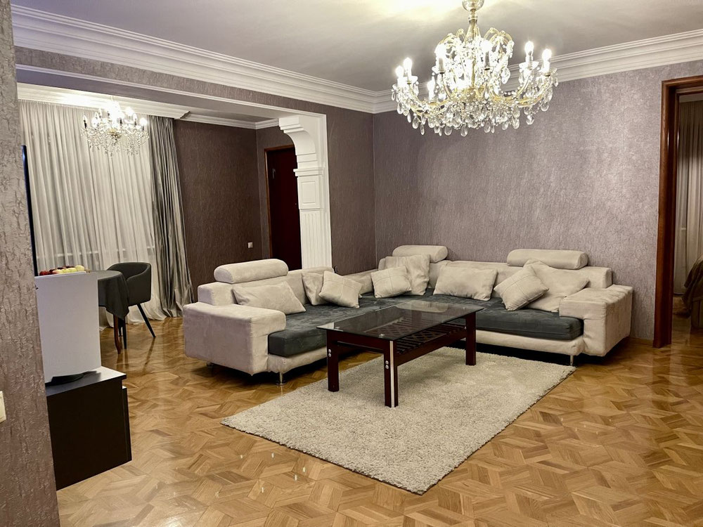 4-Zimmer-Wohnung zu verkaufen — Immobilien-Suchservice von Bauträgern und Eigentümern GEOLN.COM. Foto 1