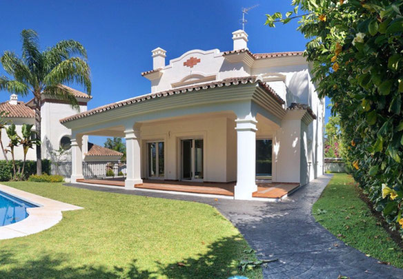 Villa 4 bedrooms 433 m² in Guadalmina Alta, Spain