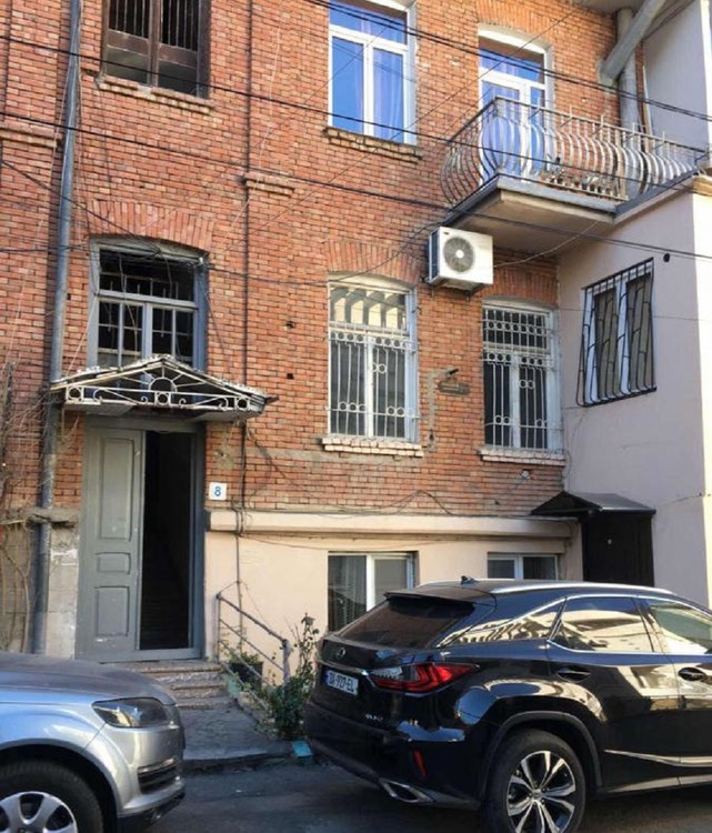 Vake的4间房间的公寓。第比利斯无中介公寓 — 来自开发商和业主的房地产搜索引擎 GEOLN.COM. 照片 1