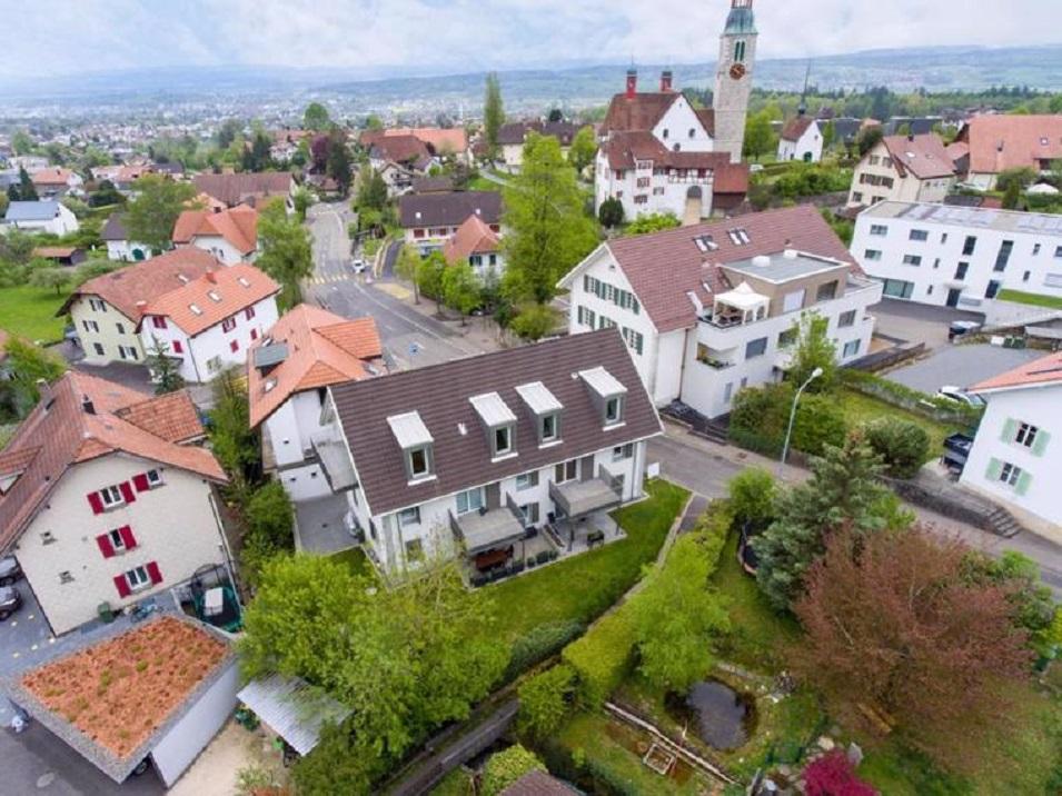 Nieruchomości w Weissensteinstrasse 102 — spójrz na wyszukiwarkę nieruchomości GEOLN.COM. Zdjęcie 1