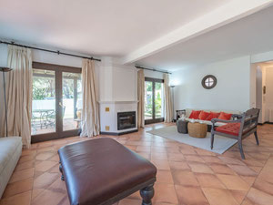 Villa 3 bedrooms 170 m² in Elviria, Spain — Find off-plan property or real estate resale directly from developers and owners GEOLN.COM. Photo 37