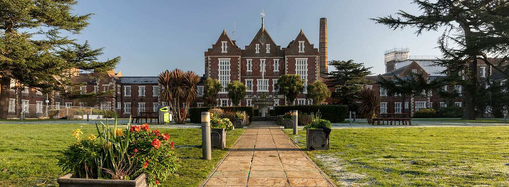 房地产在 The 1840 St Georges Gardens — look at the real estate search engine GEOLN.COM. 照片 1