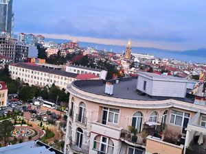 紧急！！！巴图米市中心的公寓，享有海湾和山脉的景观 — 来自开发商和业主的房地产搜索引擎 GEOLN.COM. 照片 20