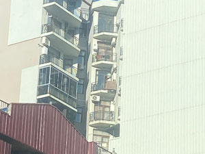 巴统公寓，提供露台 — 来自开发商和业主的房地产搜索引擎 GEOLN.COM. 照片 12