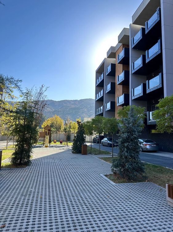 新建公寓 — 来自开发商和业主的房地产搜索引擎 GEOLN.COM. 照片 1