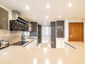 Пентхаус 3 спальні 170 м² в Новій Золотій Милі, Іспанія — Пошуковик нерухомості від забудовників і власників GEOLN.COM. Фото 17