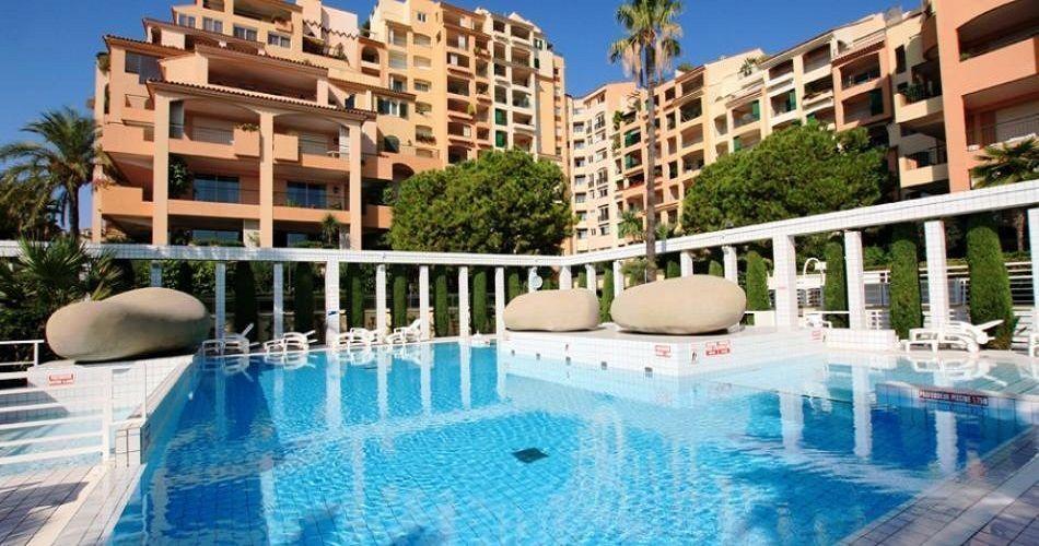 Apartments by the sea in Monaco, Fontvieille — Find off-plan property or real estate resale directly from developers and owners GEOLN.COM. Photo 1
