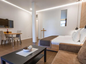 4 комнатная гостиница в Чугурети. Недвижимость в Тбилиси без посредников — Поисковик недвижимости от застройщиков и собственников GEOLN.COM. Фото 10