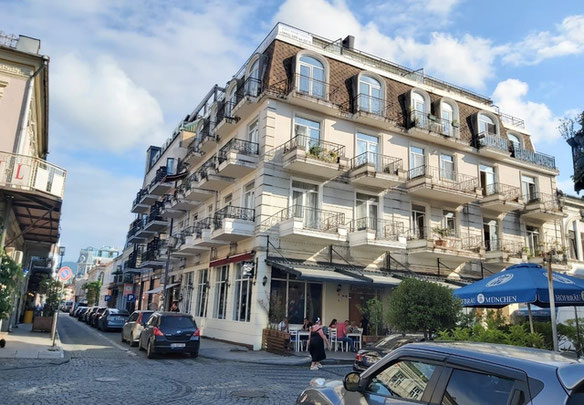 3-pokojowe mieszkanie w starym mieście Batumi