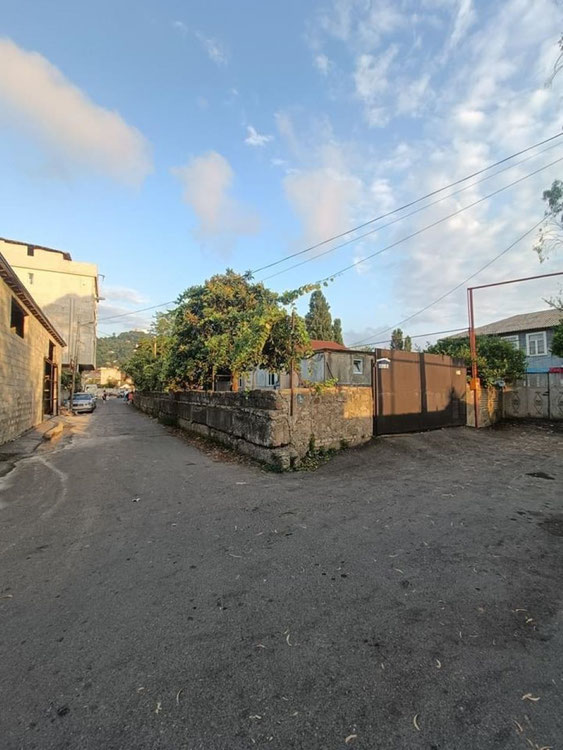 出售位于巴图米的541平方米土地 — 来自开发商和业主的房地产搜索引擎 GEOLN.COM. 照片 1