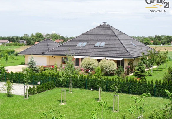 House in a spa resort, in the suburbs in Slovenia, Radenci