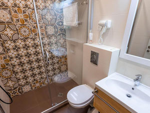 4 комнатная гостиница в Чугурети. Недвижимость в Тбилиси без посредников — Поисковик недвижимости от застройщиков и собственников GEOLN.COM. Фото 11