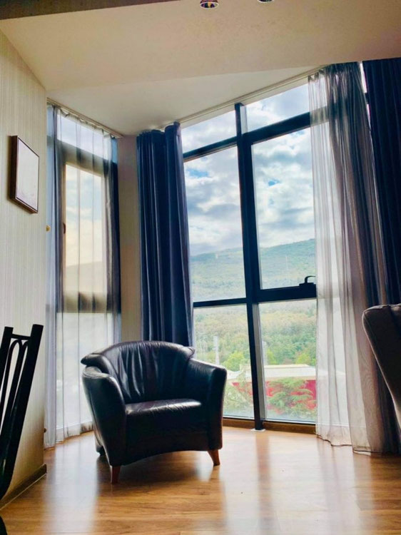 3房出售 — 来自开发商和业主的房地产搜索引擎 GEOLN.COM. 照片 1