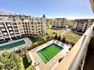 保加利亚。美丽的40平方米公寓，俯瞰阳光海滩的游泳池。 — 来自开发商和业主的房地产搜索引擎 GEOLN.COM. 照片 18