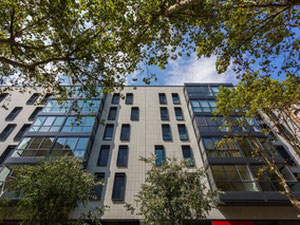 西班牙、加泰罗尼亚、El Camp de l'Arpa del Clot 的公寓 — 来自开发商和业主的房地产搜索引擎 GEOLN.COM. 照片 15