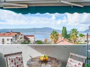 მონტენეგრო. სტუდია 100 მეტრში ზღვისგან, ტივატში. — უძრავი ქონების ყიდვა და მფლო ბელებისგან GEOLN.COM. ფოტო 2