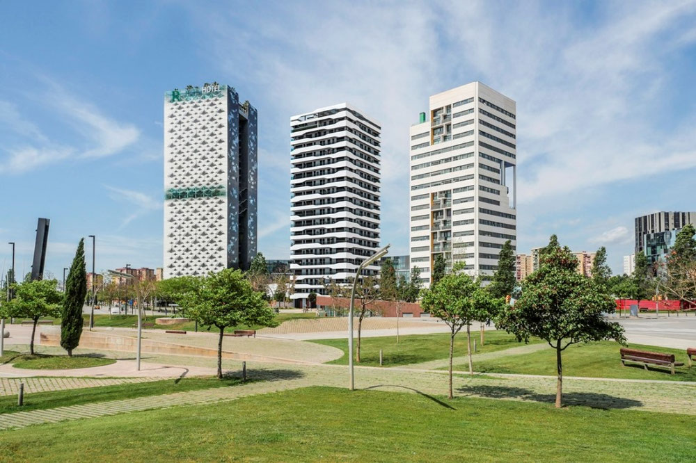 房地产在 Plaza Europa 38 Homes — look at the real estate search engine GEOLN.COM. 照片 1