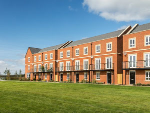 Real estate in The Chase @ Newbury Racecourse — look at the real estate search engine GEOLN.COM. Photo 2