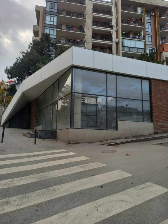 Коммерческое помещение в Тбилиси — Поисковик недвижимости от застройщиков и собственников GEOLN.COM. Фото 1