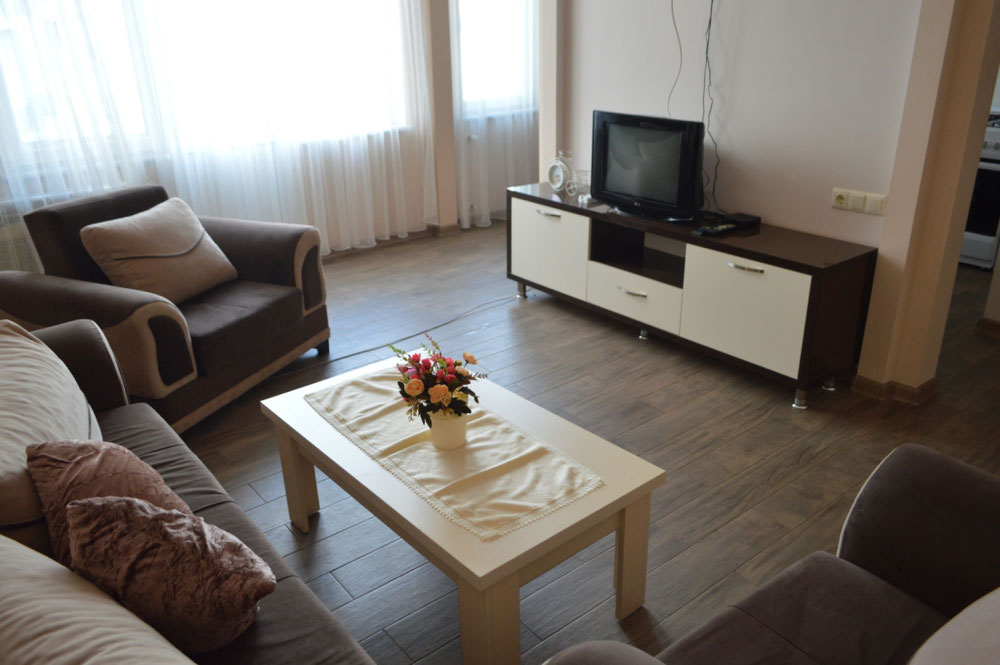 靠近海边有2间卧室的公寓 — 来自开发商和业主的房地产搜索引擎 GEOLN.COM. 照片 1