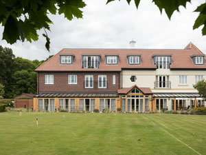 უძრავი კონება Elmbridge Village — გადახედეთ უძრავი ქონების საძიებო სისტემას GEOLN.COM. ფოტო 4