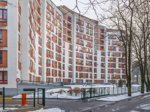 شقة في لاتفيا ، ريغا ، يوغلا — ابحث عن عقار قيد الإنشاء أو عقار معاد بيعه مباشرة من المطورين والملاك GEOLN.COM. صورة فوتوغرافية 13