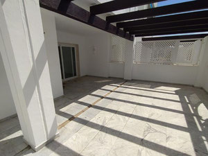 ბინა 2 ოთახიანი 120 მ² პუერტო ბანუსში — Playa del Duque, ესპანეთი — უძრავი ქონების ყიდვა და მფლო ბელებისგან GEOLN.COM. ფოტო 9