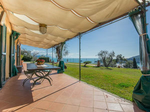 意大利波托韦内雷的海边别墅 — 来自开发商和业主的房地产搜索引擎 GEOLN.COM. 照片 4