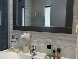 Venta de casa adosada en Batumi Polo villas — Encuentre propiedades fuera del plan o reventa de bienes inmuebles directamente de desarrolladores y propietarios GEOLN.COM. Foto 28