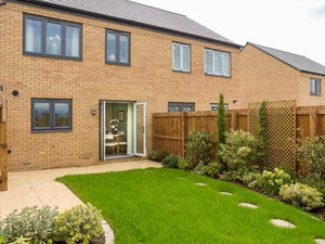 Nieruchomości w Glebe Meadows — spójrz na wyszukiwarkę nieruchomości GEOLN.COM. Zdjęcie 2