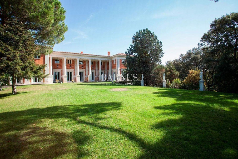 Willa w Hiszpanii, Madrycie, Pozuelo de Alarcon — Wyszukiwarka nieruchomości od deweloperów i właścicieli GEOLN.COM. Zdjęcie 1