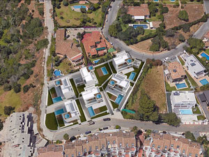 别墅 4 卧室 315 平方米，位于西班牙马贝拉 — 来自开发商和业主的房地产搜索引擎 GEOLN.COM. 照片 3