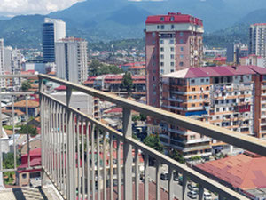 业主在新建筑中的黑框 — 来自开发商和业主的房地产搜索引擎 GEOLN.COM. 照片 7