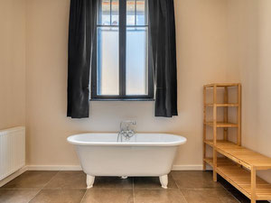 匈牙利。布达佩斯。新装修公寓，144平方米，位于市中心。 — 来自开发商和业主的房地产搜索引擎 GEOLN.COM. 照片 4