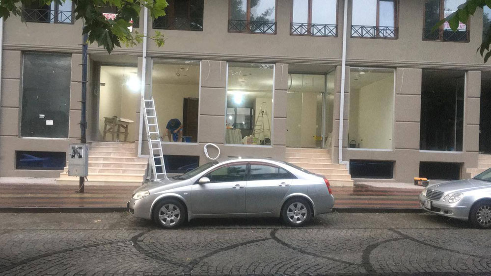 commercial property for sale — Find off-plan property or real estate resale directly from developers and owners GEOLN.COM. Photo 1