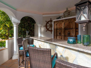 Villa 5 bedrooms 430 m² in Elviria, Spain — Find off-plan property or real estate resale directly from developers and owners GEOLN.COM. Photo 6