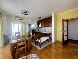 Montenegro. Muy espacioso apartamento de 98m2 con garaje en Bečići — Encuentre propiedades fuera del plan o reventa de bienes inmuebles directamente de desarrolladores y propietarios GEOLN.COM. Foto 15