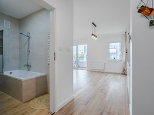 ახალი გარემონტებული ბინა ტბასთან სმარტ სახლში — უძრავი ქონების ყიდვა და მფლო ბელებისგან GEOLN.COM. ფოტო 14